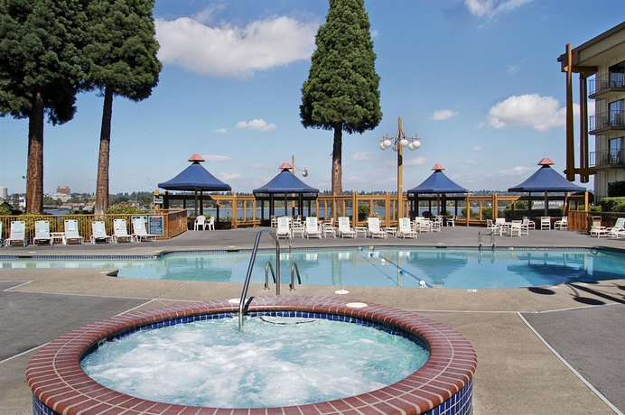 Imagen de los exteriores del Hotel Holiday Inn Portland - Columbia Riverfront, An Ihg. Foto 9