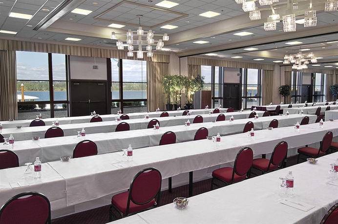 Imagen de los interiores del Hotel Holiday Inn Portland - Columbia Riverfront, An Ihg. Foto 14