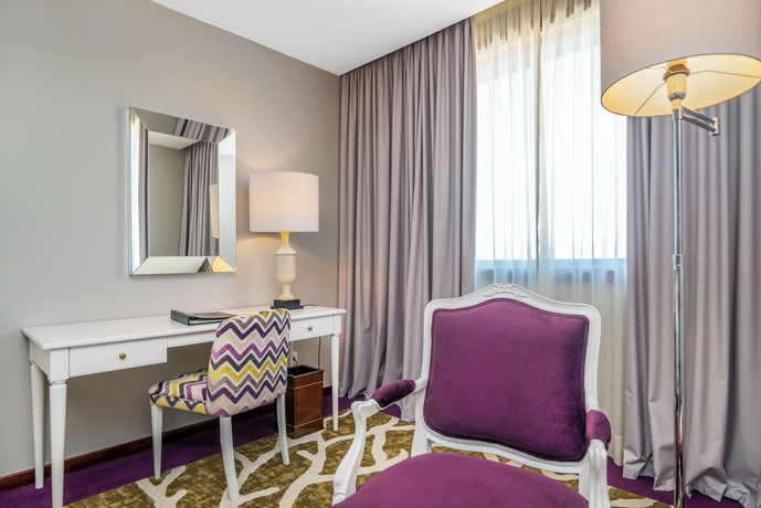 Imagen de la habitación del Hotel Holiday Inn Porto Gaia. Foto 6