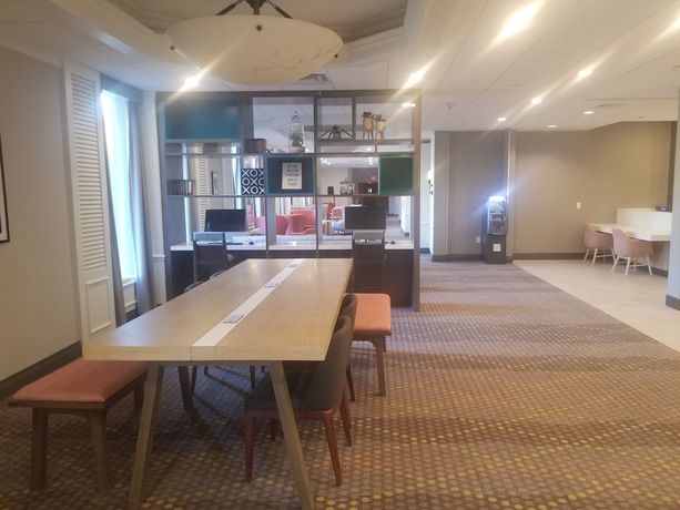 Imagen de los interiores del Hotel Holiday Inn Poughkeepsie, an IHG. Foto 15