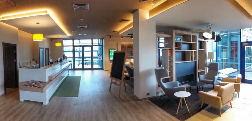 Imagen de los interiores del Hotel Holiday Inn Prague Airport, An Ihg. Foto 9