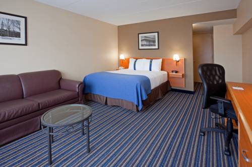 Imagen de la habitación del Hotel Holiday Inn Princeton. Foto 6