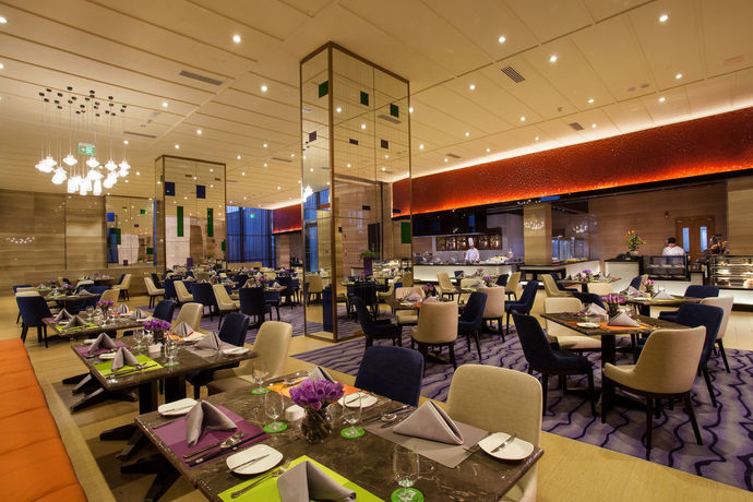 Imagen de los interiores del Hotel Holiday Inn Putian Xiuyu. Foto 8