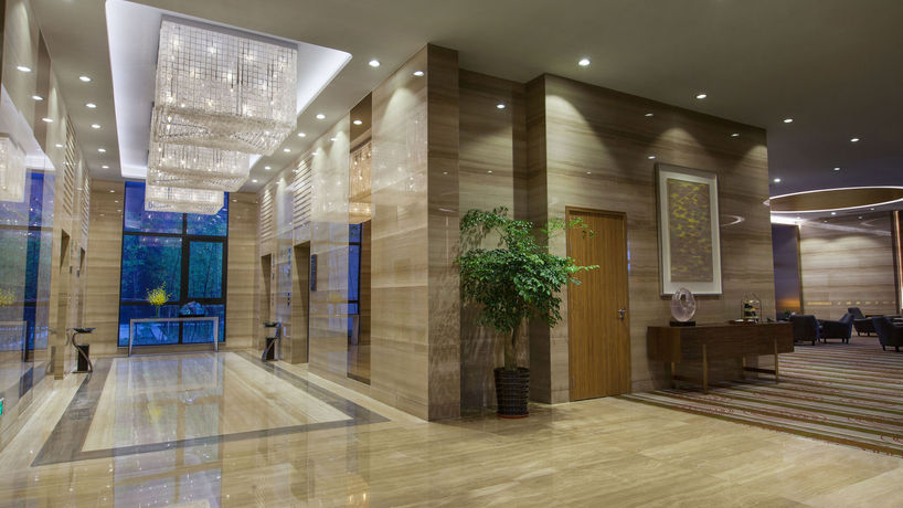 Imagen de los interiores del Hotel Holiday Inn Putian Xiuyu. Foto 10