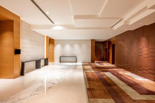 Imagen de los interiores del Hotel Holiday Inn Qingdao City Centre, An Ihg. Foto 10