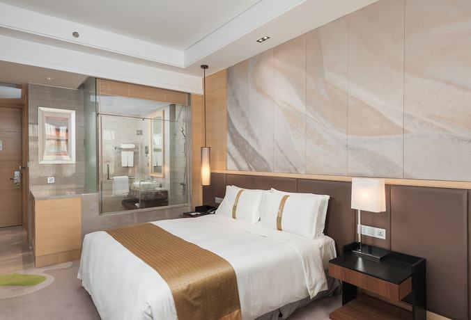 Imagen de la habitación del Hotel Holiday Inn Qingdao Expo, An Ihg. Foto 3