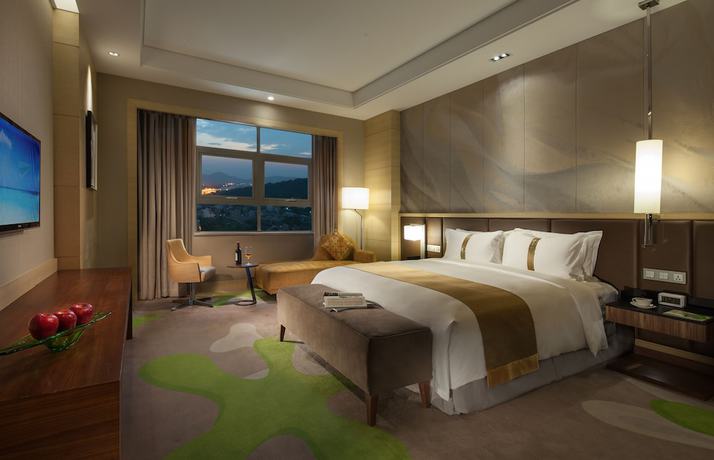 Imagen de la habitación del Hotel Holiday Inn Qingdao Expo, An Ihg. Foto 5