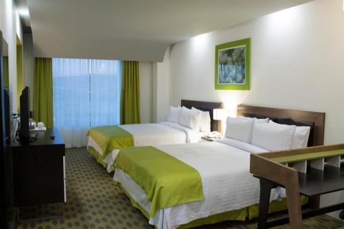 Imagen de la habitación del Hotel Holiday Inn Queretaro Zona Krystal, An Ihg. Foto 10