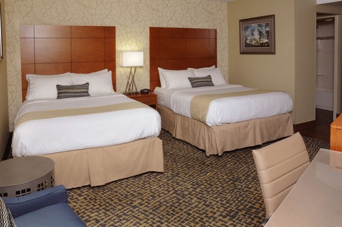 Imagen de la habitación del Hotel Holiday Inn Raleigh Downtown - Capital, An Ihg. Foto 3