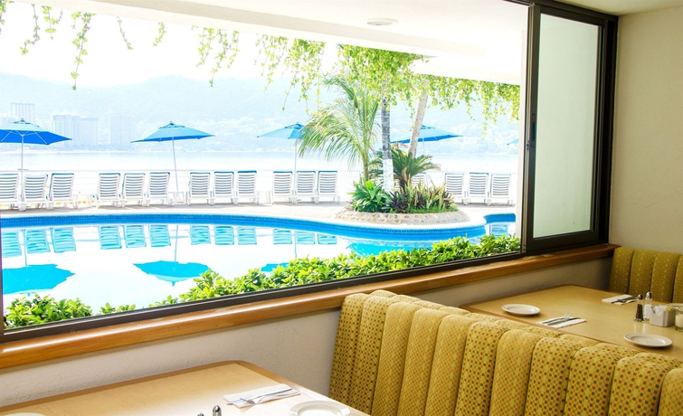 Imagen del bar/restaurante del Hotel Holiday Inn Resort Acapulco, An Ihg. Foto 2