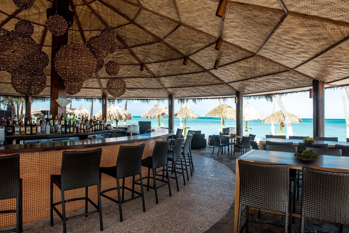 Imagen del bar/restaurante del Hotel Holiday Inn Resort Aruba - Beach Resort and Casino, An Ihg. Foto 5