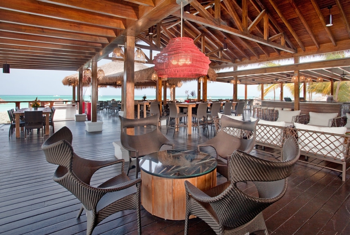 Imagen del bar/restaurante del Hotel Holiday Inn Resort Aruba - Beach Resort and Casino, An Ihg. Foto 6
