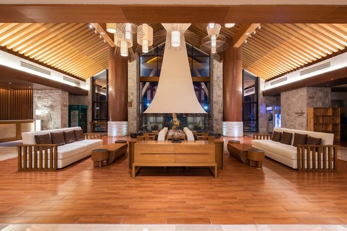 Imagen de los interiores del Hotel Holiday Inn Resort Changbaishan. Foto 15