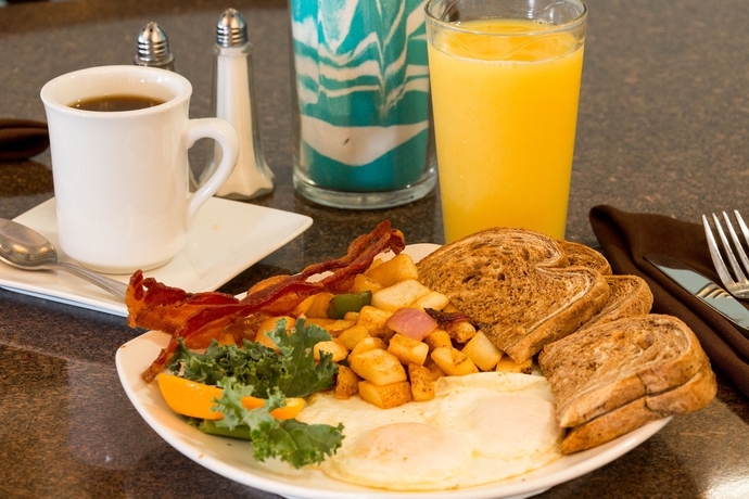 Imagen del bar/restaurante del Hotel Holiday Inn Resort Daytona Beach Oceanfront, An Ihg. Foto 5