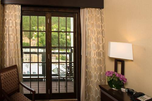 Imagen de la habitación del Hotel Holiday Inn Resort Deadwood Mountain Grand. Foto 8