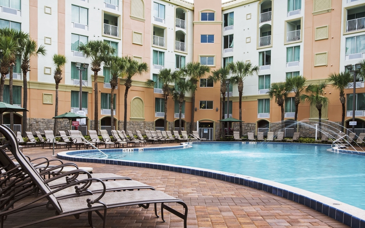 Imagen de la piscina del Hotel Holiday Inn Resort Lake Buena Vista. Foto 9