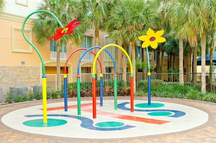 Imagen de la piscina del Hotel Holiday Inn Resort Lake Buena Vista. Foto 15