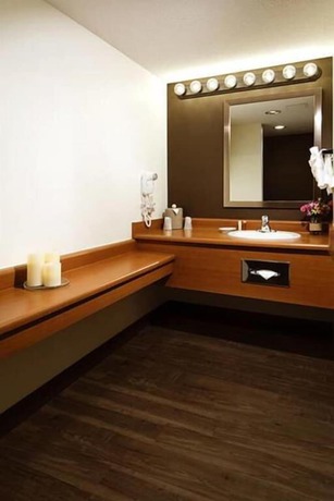 Imagen de la habitación del Hotel Holiday Inn Resort Mesquite. Foto 13