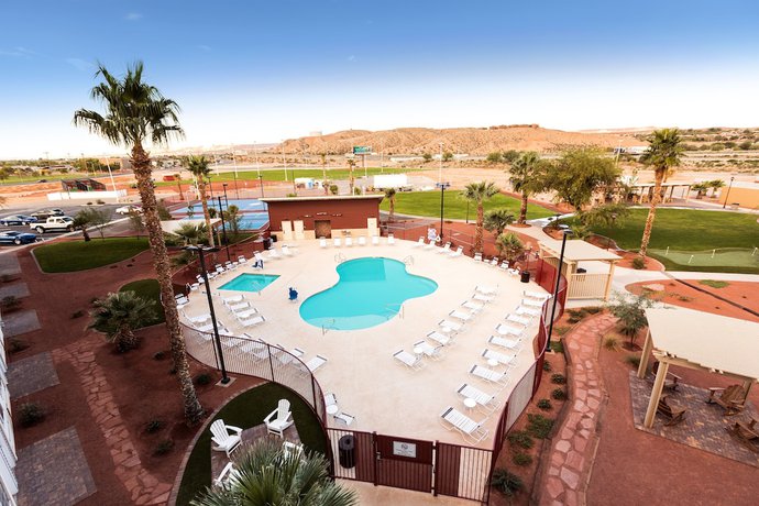 Imagen de la piscina del Hotel Holiday Inn Resort Mesquite. Foto 18