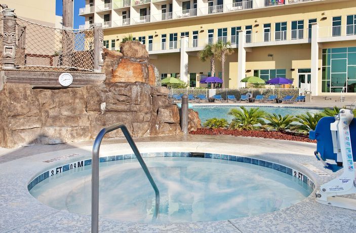 Imagen de la piscina del Hotel Holiday Inn Resort Pensacola Beach, an IHG. Foto 17