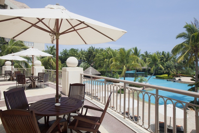 Imagen de los exteriores del Hotel Holiday Inn Resort Sanya Bay, An Ihg. Foto 11
