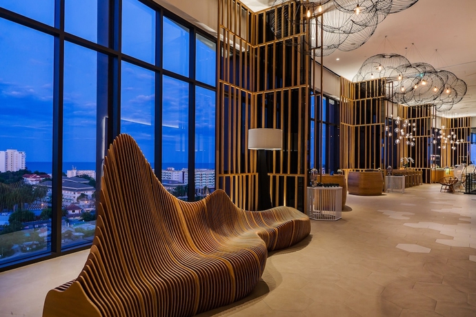 Imagen de los interiores del Hotel Holiday Inn Resort Vana Nava Hua Hin. Foto 18