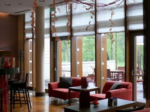 Imagen general del Hotel Holiday Inn Resort Warszawa J&oacute;zef&oacute;w****. Foto 12