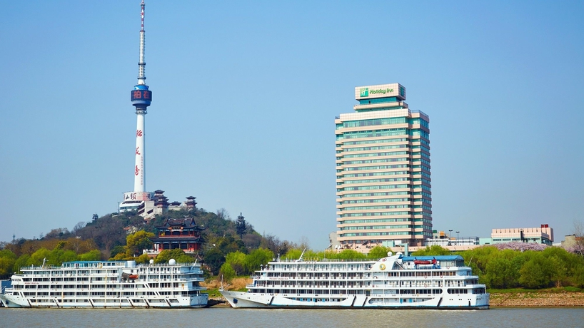 Imagen de los exteriores del Hotel Holiday Inn Riverside Wuhan, An Ihg. Foto 5