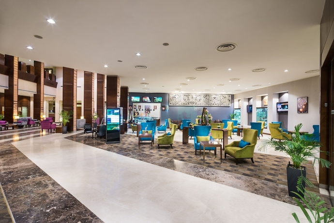 Imagen de los interiores del Hotel Holiday Inn Riyadh Al Qasr, An Ihg. Foto 15