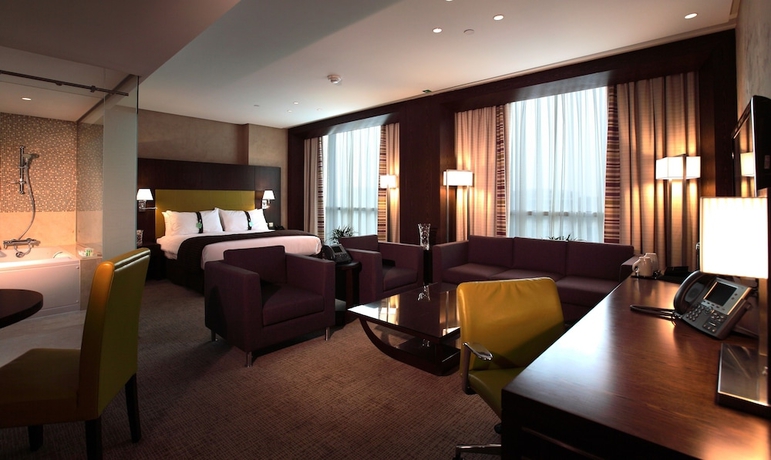 Imagen de la habitación del Hotel Holiday Inn Riyadh - Meydan, An Ihg. Foto 5