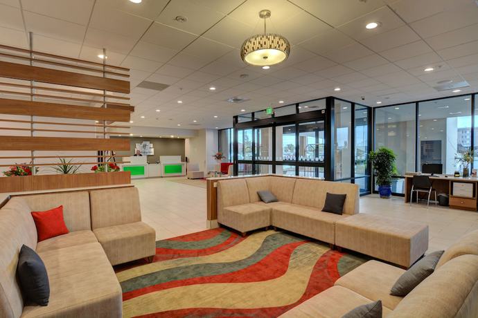 Imagen de los interiores del Hotel Holiday Inn Salem, an IHG. Foto 16