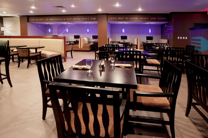 Imagen del bar/restaurante del Hotel Holiday Inn San Antonio N - Stone Oak Area, An Ihg. Foto 2
