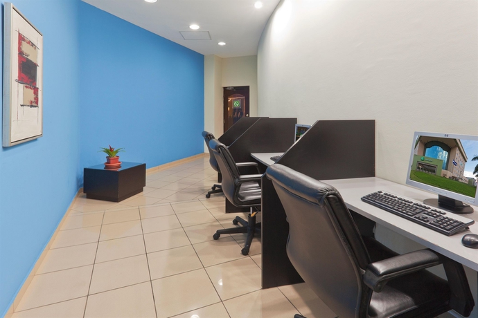 Imagen de los interiores del Hotel Holiday Inn San Salvador, An Ihg. Foto 9
