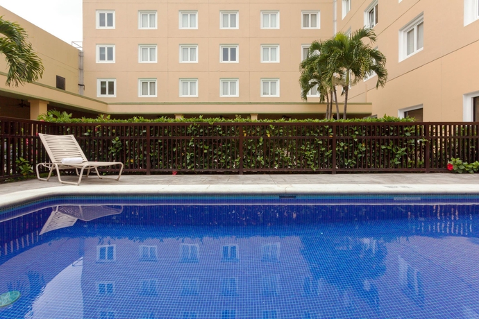 Imagen de la piscina del Hotel Holiday Inn San Salvador, An Ihg. Foto 15