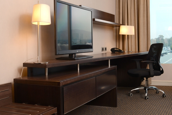 Imagen de la habitación del Hotel Holiday Inn Santiago - Airport Terminal. Foto 4