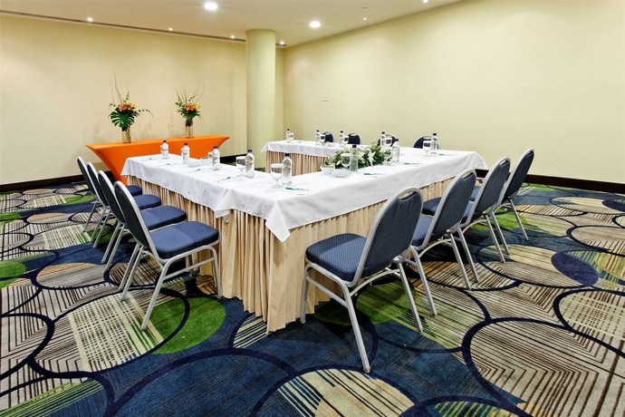 Imagen de los interiores del Hotel Holiday Inn Santo Domingo. Foto 10