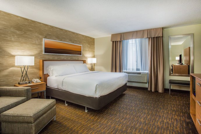 Imagen de la habitación del Hotel Holiday Inn Saratoga Springs, An Ihg. Foto 14
