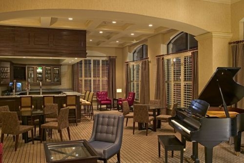 Imagen del bar/restaurante del Hotel Holiday Inn Savannah Historic District, An Ihg. Foto 3