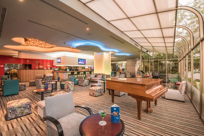 Imagen de los interiores del Hotel Holiday Inn Select - Guadalajara. Foto 6