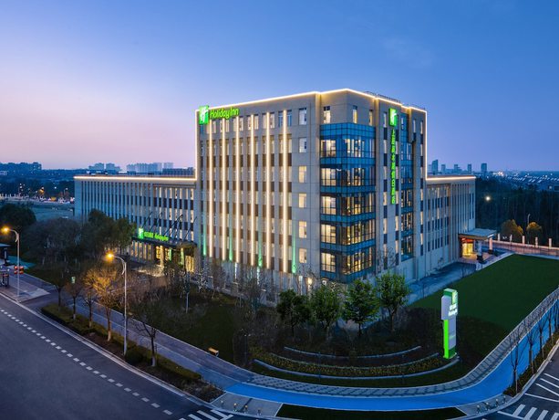 Imagen general del Hotel Holiday Inn Shanghai Dishui Lake. Foto 1
