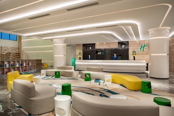 Imagen de los interiores del Hotel Holiday Inn Shanghai Dishui Lake. Foto 15