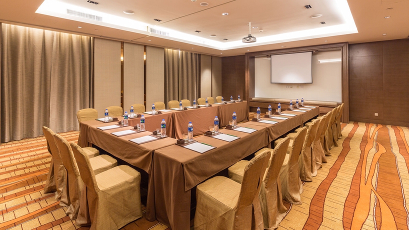 Imagen de los interiores del Hotel Holiday Inn Shanghai Hongqiao, An Ihg. Foto 9