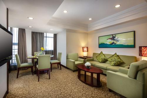 Imagen de la habitación del Hotel Holiday Inn Shanghai Hongqiao Central, An Ihg. Foto 3