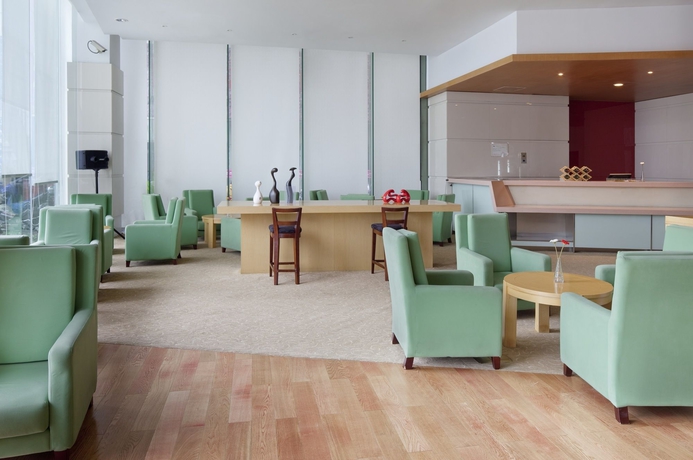 Imagen de los interiores del Hotel Holiday Inn Shanghai Jing'an. Foto 11