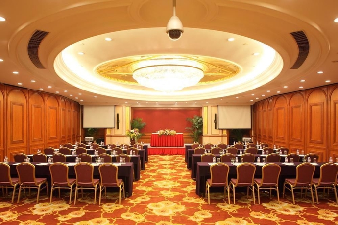 Imagen de los interiores del Hotel Holiday Inn Shanghai Nanjing Road, An Ihg. Foto 9