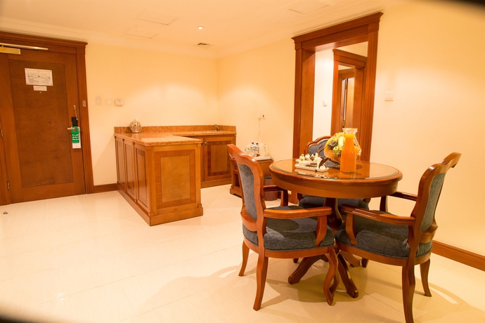 Imagen de la habitación del Hotel Holiday Inn Sharjah. Foto 5