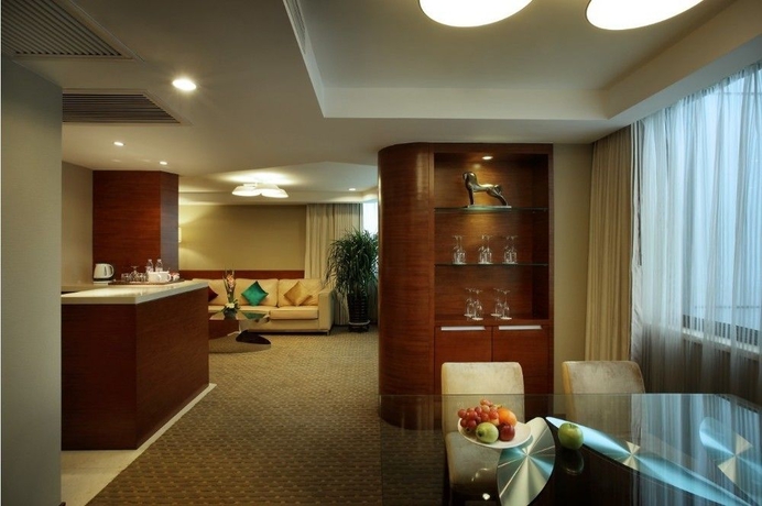 Imagen de la habitación del Hotel Holiday Inn Shenzhen Donghua, An Ihg. Foto 8