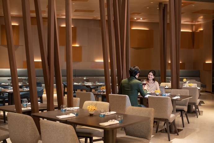 Imagen del bar/restaurante del Hotel Holiday Inn Shunde. Foto 6