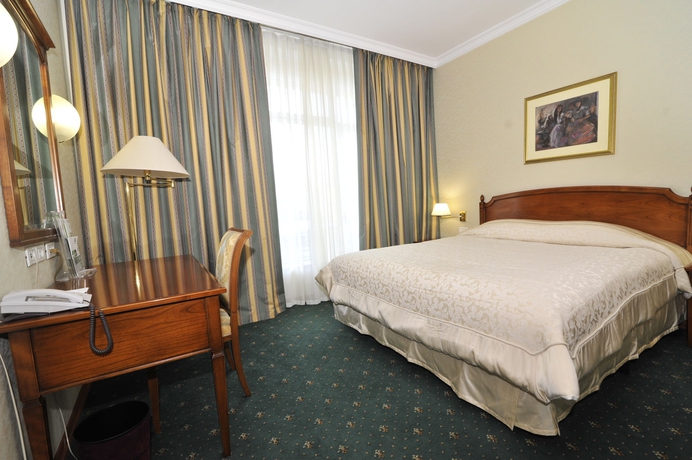 Imagen de la habitación del Hotel Holiday Inn Skopje, An Ihg. Foto 8