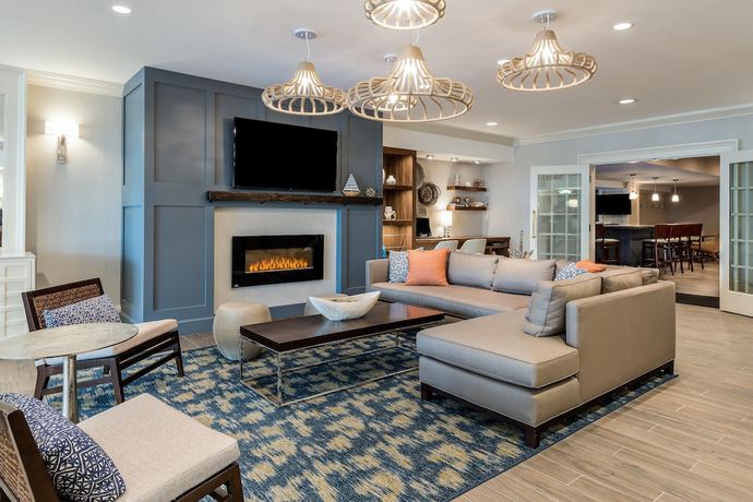 Imagen de los interiores del Hotel Holiday Inn South Kingstown (Newport Area), an IHG. Foto 14
